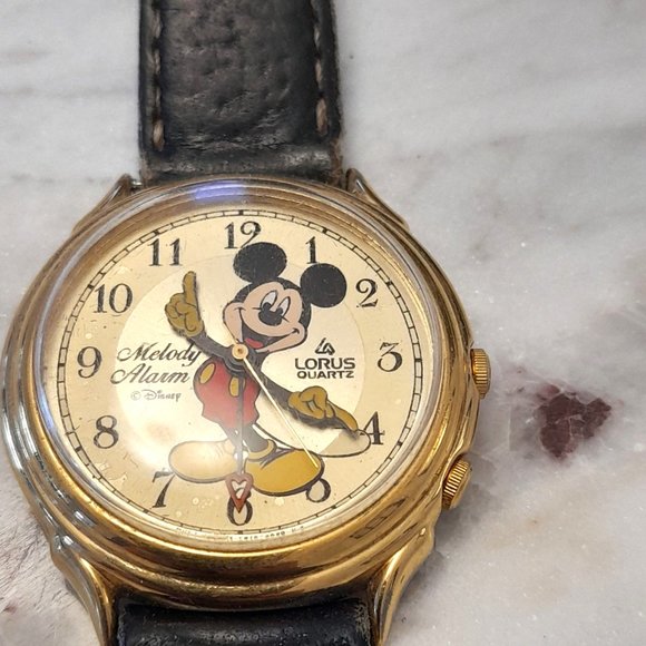Vintage Lorus Quartz Mickey Mouse Disney Watch Y975-6A20 New Battery - Picture 5 of 10